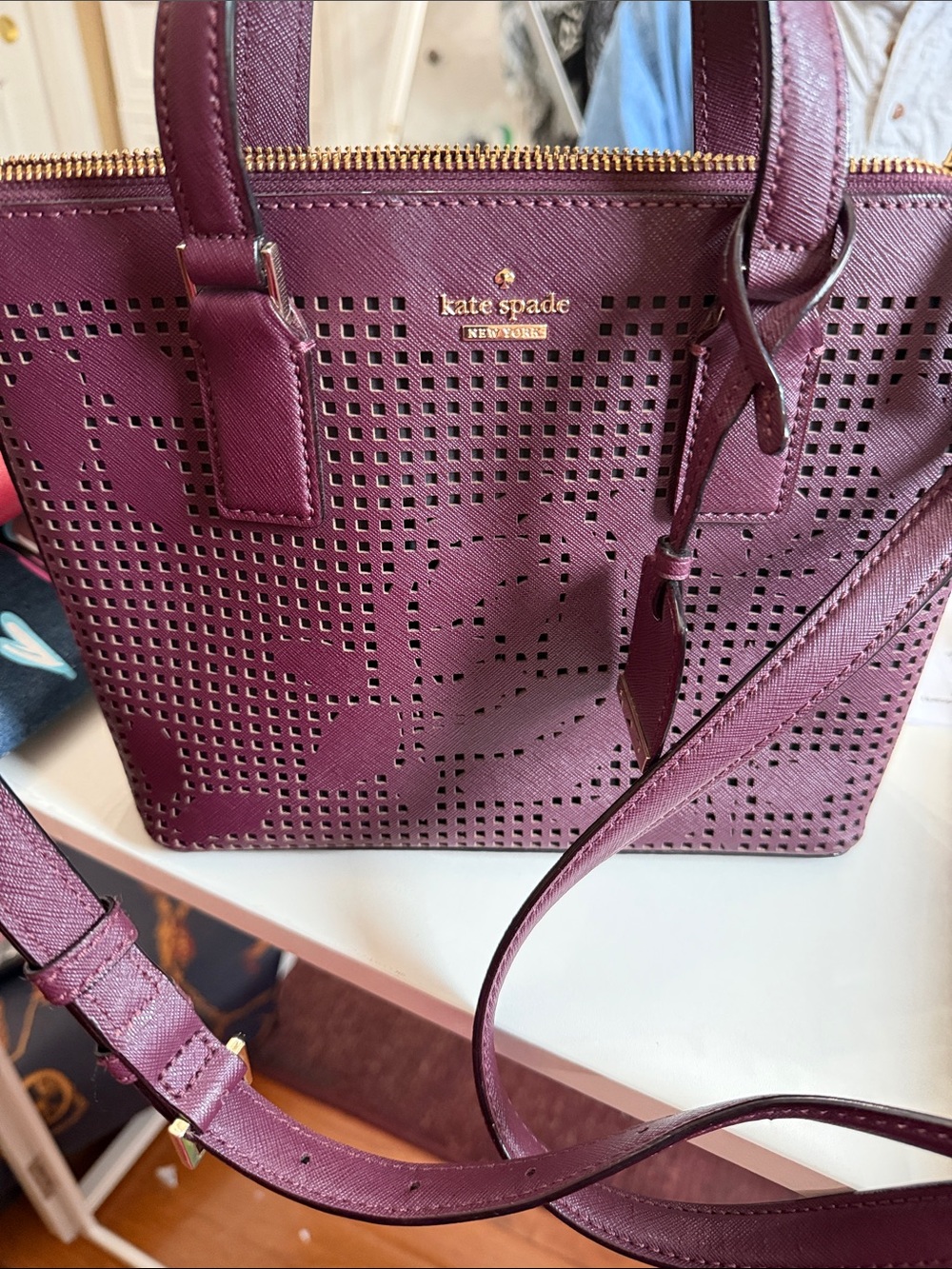 Kate Spade perforated rose wine crossbody. 8x 10”. Never used. Burgandy rose - Picture 2 of 9
